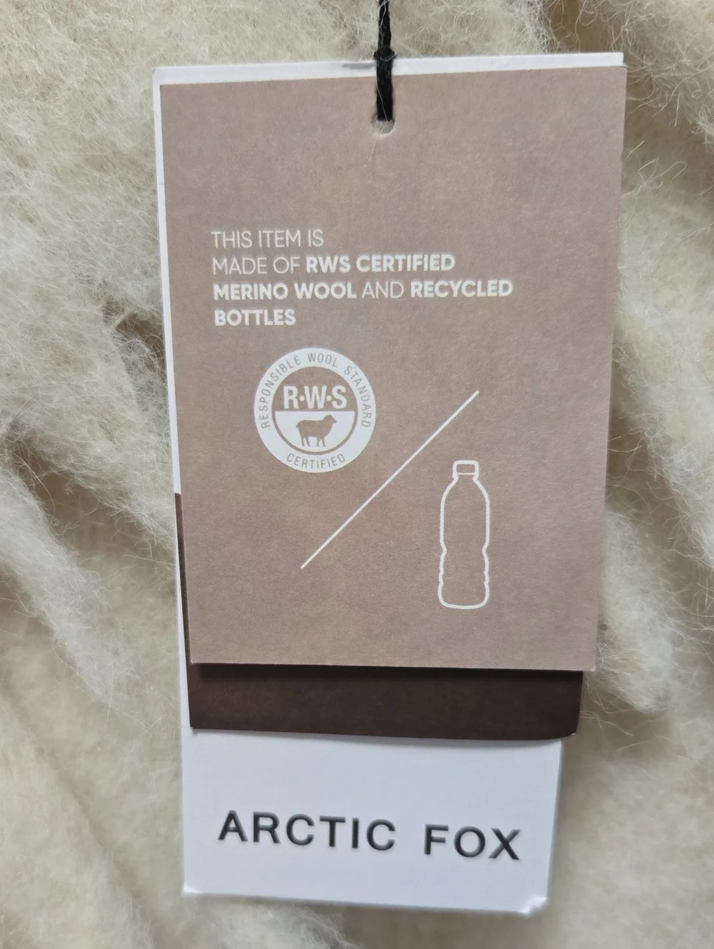 Arctic Fox Reykjavik Scarf Natural White NWT Soft Winter Chunky Unisex
